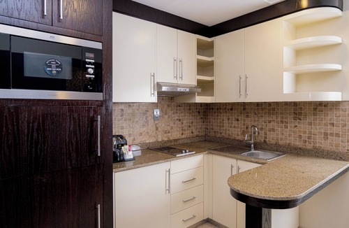 Al Zahiyah Hotel | Jannah Executive Hotel Apartments