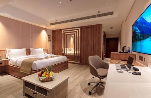 Al Ghubrah Ash Shamaliyyah Hotel | Jarzez Inn