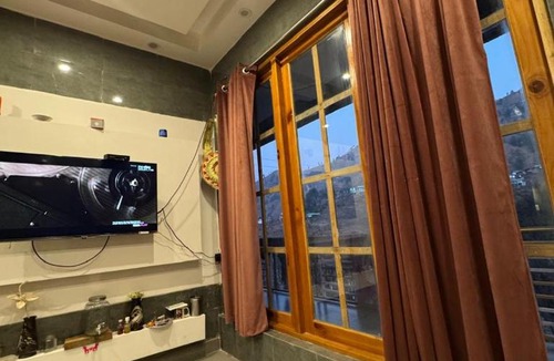 Pilerne Industrial Estates Apartment | kingsgate