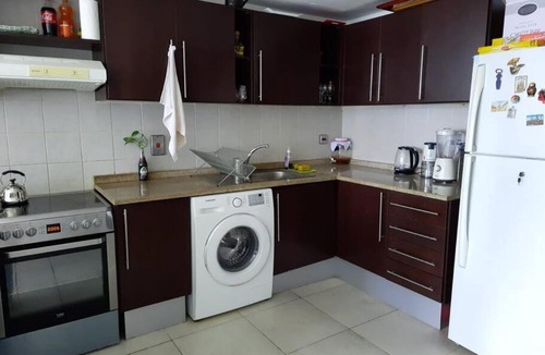 Jumeirah Lake Towers Apartment | Lake view apartment in JLT