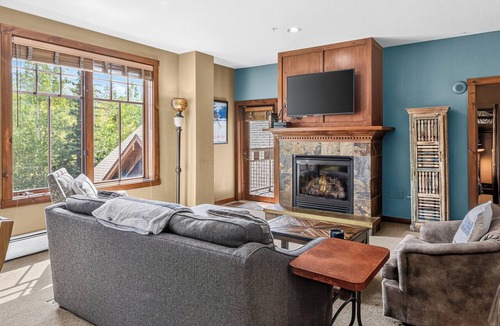 Peak 9 Condo | Large 2 Bdrm on Main St/Peak 9 Base; Hot Tubs/Pool