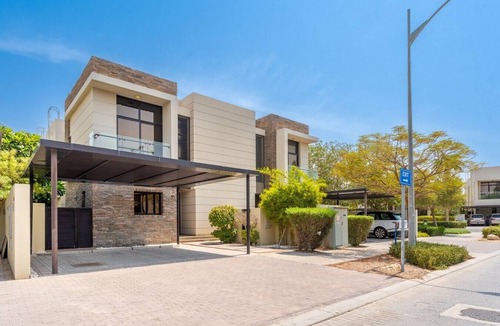 Dubai House | Lavish 3 Bed Villa l Private Pool l Golf Course
