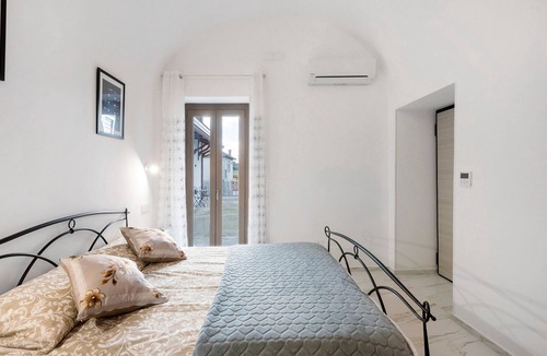San Lazzaro House | Luna Room with Private Bathroom and Mountain View