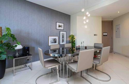 Business Bay Apartment | LUXFolio Retreats - Stylish Space