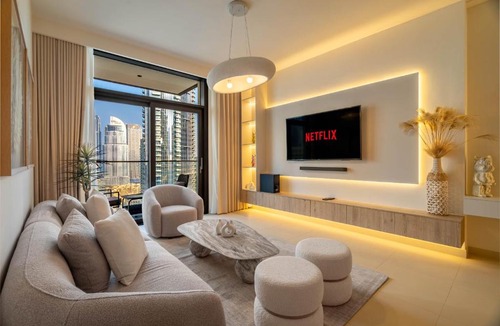 Downtown Dubai Apartment | Luxurious 4BR with Boulevard View - 10 min to Burj & Mall