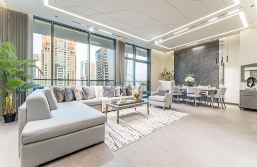 Jumeirah Lake Towers Apartment | Luxurious High-Floor 3BR with Assistant Room, Showcasing Lake & City Views, Just Moments Drive from JBR Beaches and Ain Dubai, MBL Royal, JLT by Deluxe Holiday Homes