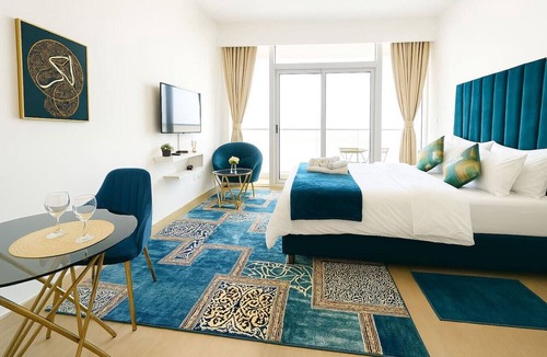 Jumeirah Village Circle Apartment | Luxurious & Modern Studio in JVC