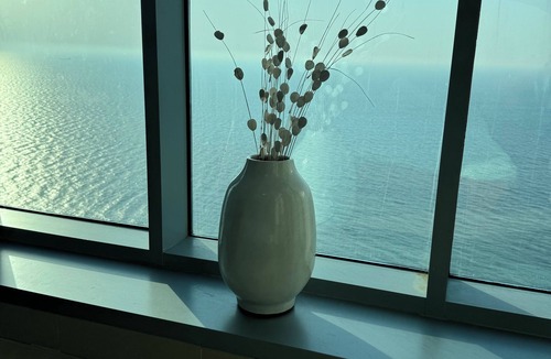 Rumailah Apartment | Luxury 2 bedrooms front beach sea view amazing WiFi, gym, pool, sauna, hammam