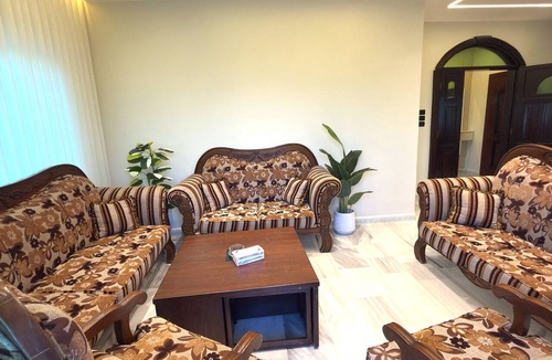 Amman Apartment | Luxury 3-Bedroom Family Apartment, Prime Location, Free WiFi & Free Parking