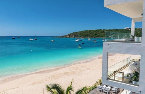 Sandy Ground Apartment | Luxury Beachfront Enclave Unit 1