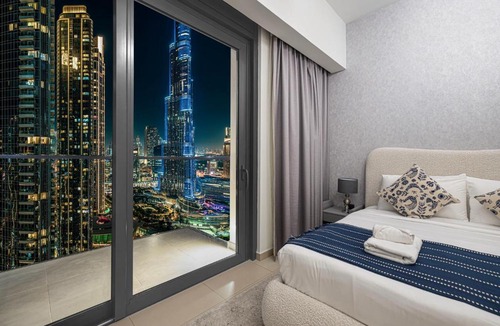 Downtown Dubai Apartment | Luxury Downtown 3 Bedroom and Maid Room Apartment with amazing Burj View and Private Jacuzzi on a large Balcony