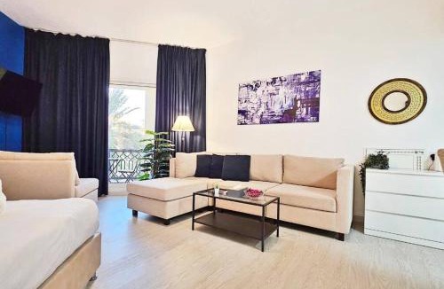 Bab Al Bahr Apartment | Luxury Yakout Studio Apartment