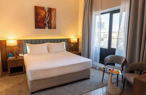 Al Mankhool Hotel | Majestic Central Hotel