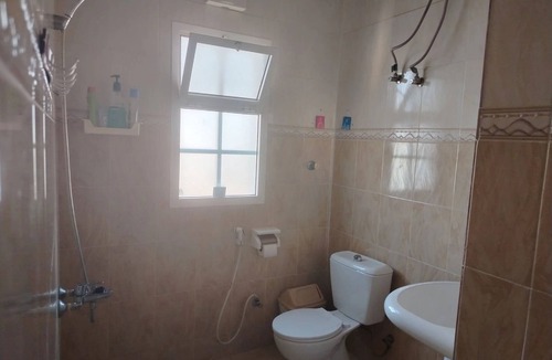 Al-Bustan Apartment | Marvelous 3-bedroom apartment with AC with a beach view beside old Muscat.