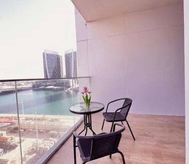 Abu Dhabi Apartment | Maryah Island 1 Bed Junior Next to Cleveland Hospital by Central Stay
