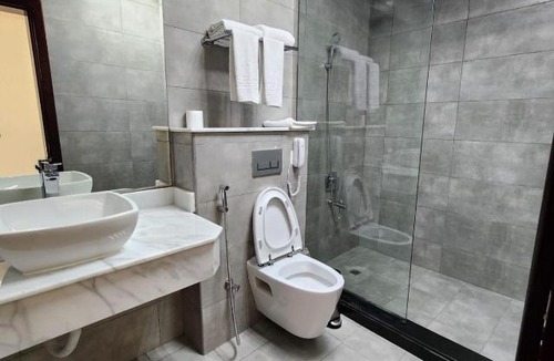 Al Kubus Hotel | Mirage Bab Al Bahr Beach Resort