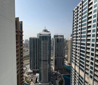Jumeirah Lake Towers Apartment | Modern 1BR with city views large space