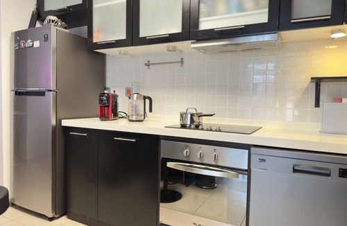 Madinat Zayed Apartment | Modern 2BR | Balcony & Sea View | Near Marina Walk