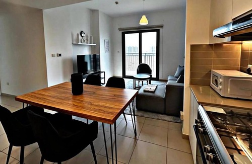 Dubai Apartment | Modern Elegance 2-Bedroom Apartment