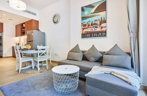 Dubai Apartment | Modern & Elegant 1-Bedroom Apartment in Dubai