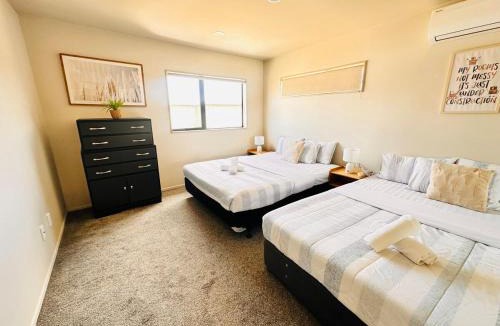 Otahuhu Villa | Modern Family Retreat Near Auckland City & Airport