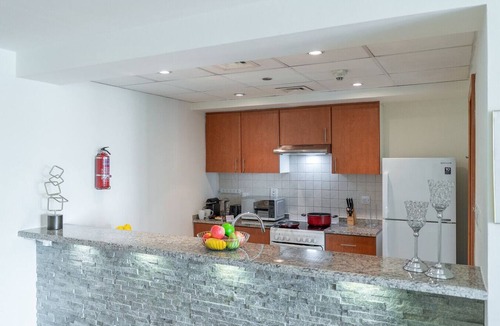 The Greens Apartment | Modern in the Greens close to attractions