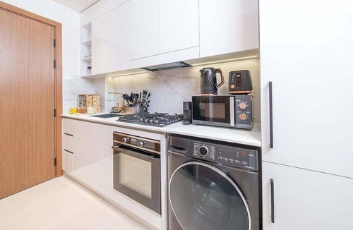 Jumeirah Village Circle Apartment | Modern Studio in Binghatti Azure WPool & Gym