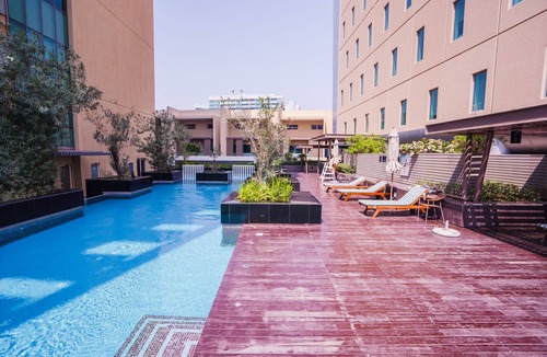 Al Raha Beach Apartment | Nasma Holiday Homes - Al Sana 1