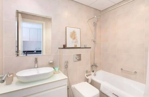 Dubai Apartment | Neat Studio at Carson C