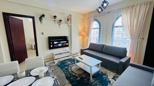 International City Apartment | Newly furnished cozy ONE bed room Apartment 2 bathroom city view