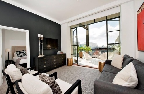 Auckland Central Business District Apartment | NY-style apt, 2 bed, large sunny terrace, rooftop pool, Auckland City