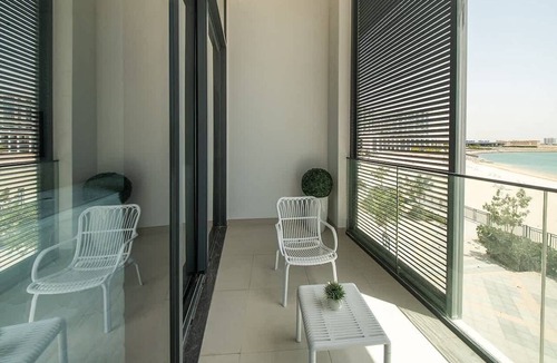 Al Hamriya Apartment | Oceanfront Balcony Studio w/Pool & Gym Access