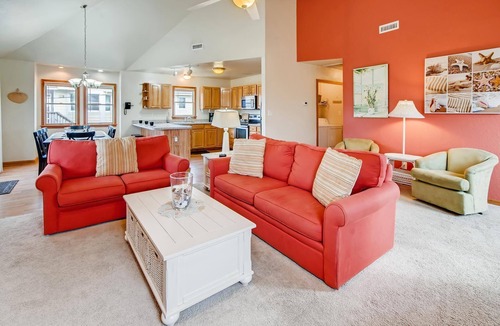 Waves House | Oceanside Beach House w/ Hot Tub, Game Room, Outdoor Games, Close to the Beach!