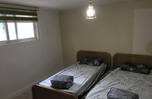 Jabal Al-Hussein Apartment | Perfect 2-bedroom apartment in delightful Amman for your stay