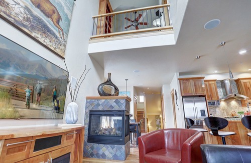 Historic District House | Placer Ridge Lookout: Great Views - Private Hot Tub.