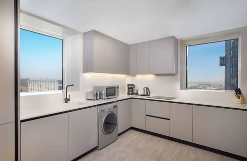 DIFC Hotel | Premium 1BR | Marriott Dubai | Apartment-Style, Full Kitchen, Metro Walk
