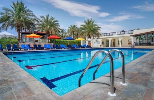 Al Ain Apartment | Premium Room With Balcony Near Al Aini Park