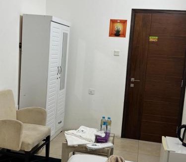 Madinat Zayed Hostel | Prestige Luxury Abu Dhabi