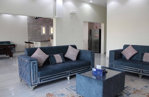Al Hadd Ski Chalet | Private Family Chalet with Pool near Ras Al Jinz Turtle Reserve