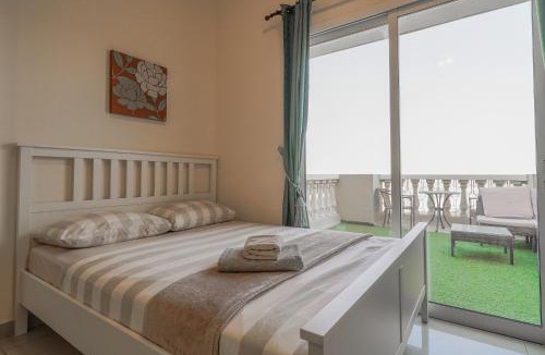 Al Hamra Village Apartment | Relaxing, Swimming and Golfing in Al Hamra Village