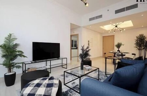 Dubai Apartment | Renovated Apt WFast WiFi Near Dubai Airport