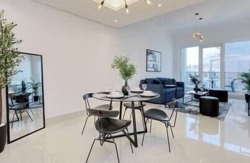 Dubai Apartment | Renovated Apt WFast WiFi Near Dubai Airport