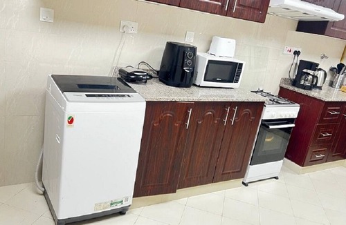 Mussafah Apartment | Rest House Hostel