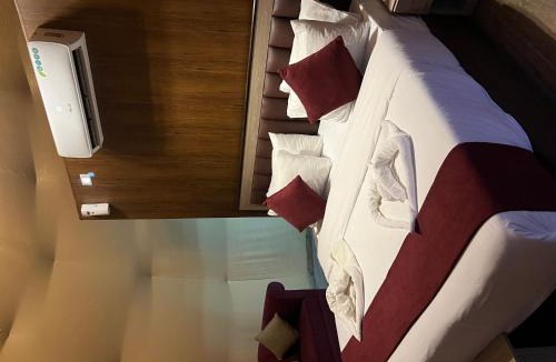 Wadi Rum Cabin | Rivan Luxury Camp where elegant comfort meets the timeless beauty of the mountai