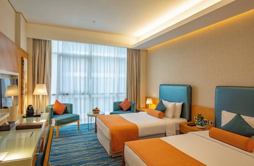 Deira Hotel | Royal Continental Hotel