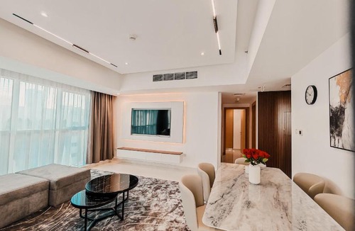 Al Danah Apartment | Royal Home