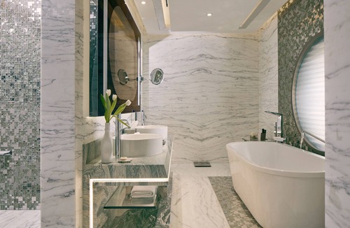 Abu Dhabi Resort | Royal M Hotel Abu Dhabi by Gewan