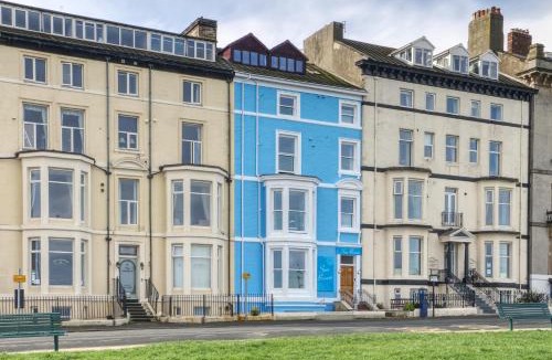 West Cliff House | Sea breeze