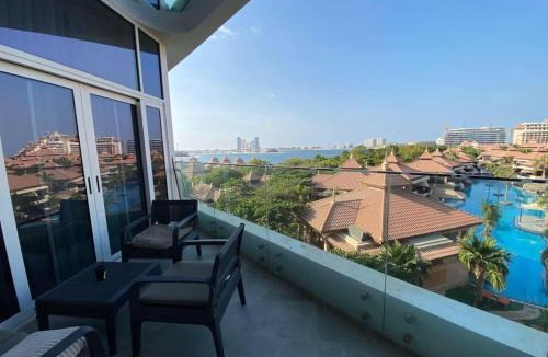Palm Jumeirah Apartment | Sea-facing 1BHK Apartment in Palm Jumeirah