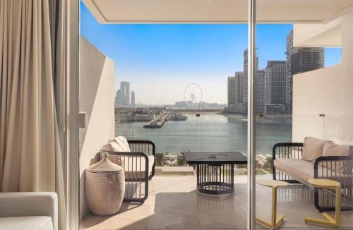 Palm Jumeirah Apartment | Sea View 2BDR Apartment, Pool and Beach Access